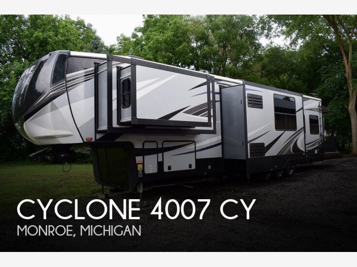 Thumbnail Photo undefined for 2020 Heartland Cyclone